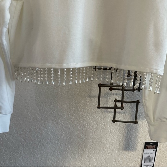 Girls Truce Fringe Pullover | White Cropped Sweatshirt | Size 14 | NWT - Picture 5 of 13